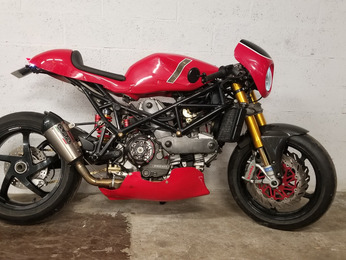 RADICAL 944 DUCATI